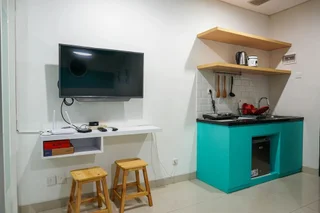 Депок: Modern 1BR Apartment at Atlanta Residence