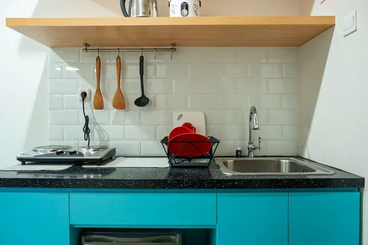 Депок: Modern 1BR Apartment at Atlanta Residence
