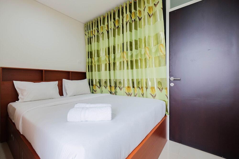 Minimalist and Comfy 1BR Atlanta Depok Apartment — фото 1