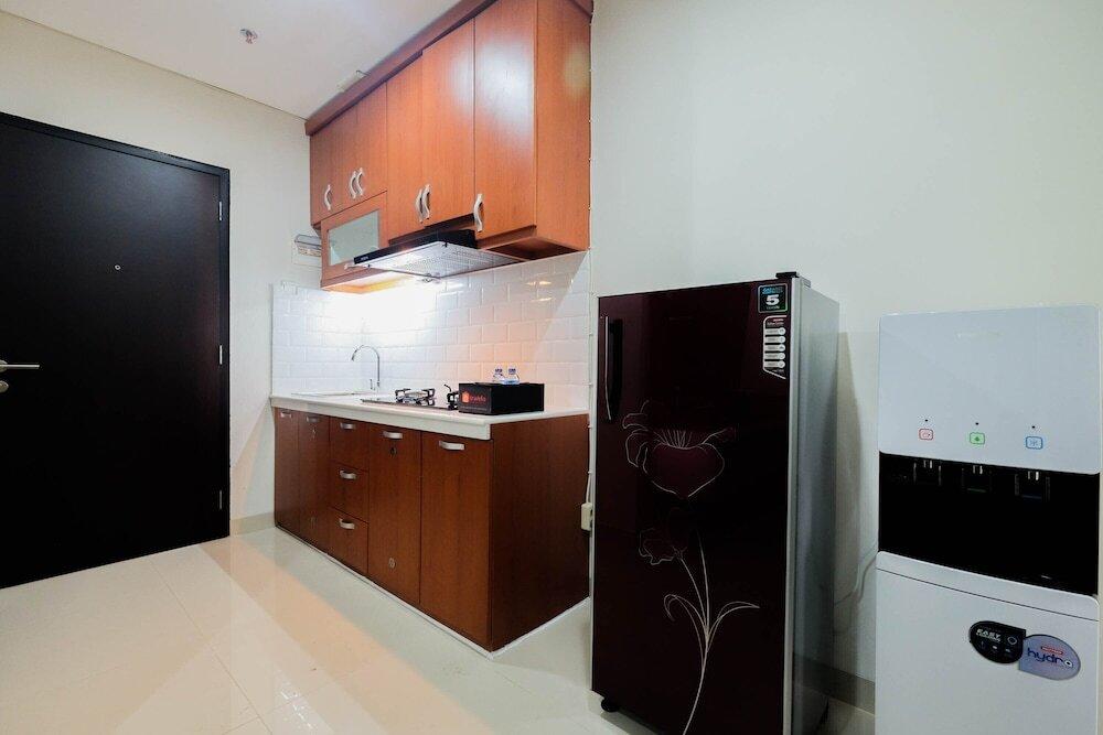 Депок: Minimalist and Comfy 1BR Atlanta Depok Apartment
