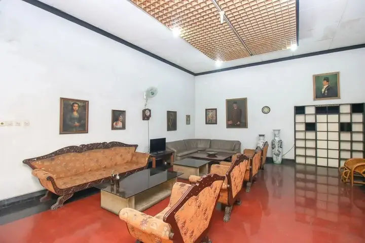 Суракарта: Airy Stasiun Balapan Monginsidi 106 Solo