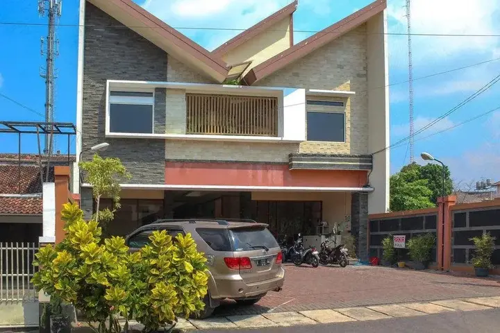 Маланг: DIA2 Guest House
