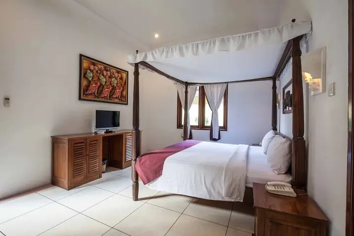 9-BR Private Pool Villa Walk to Seminyak Beach — фото 3