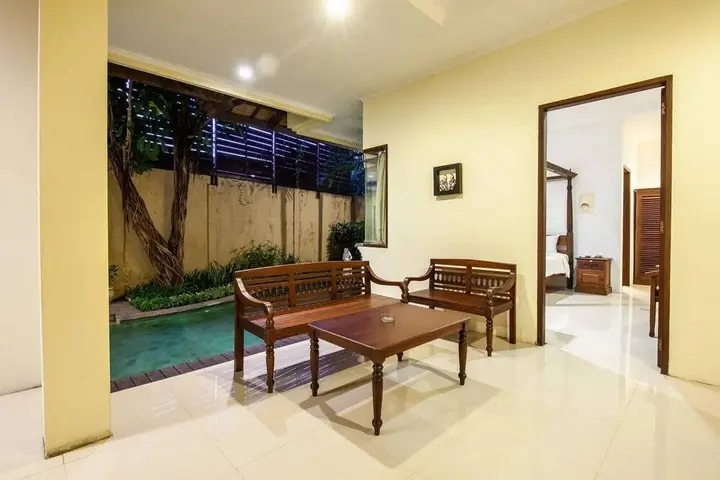 9-BR Private Pool Villa Walk to Seminyak Beach — фото 1