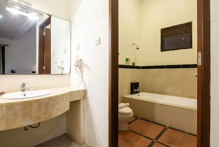 Кута: PB - Villa 5 - 4BR · 4-BR Private Pool Villa Walk to Seminyak Beach