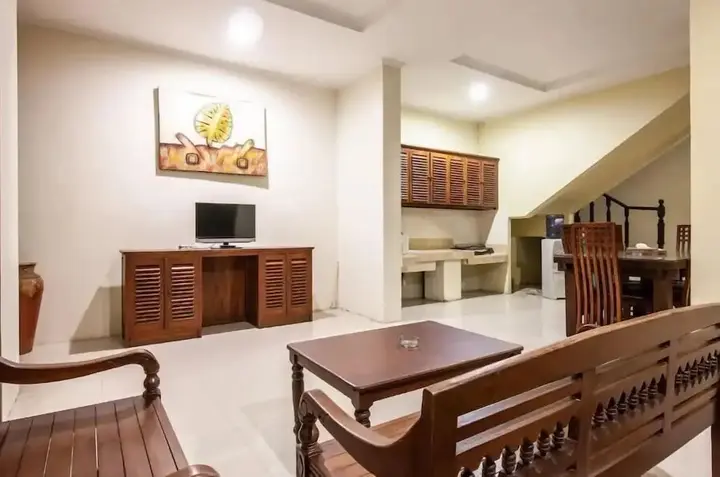Кута: PB - Villa 5 - 4BR · 4-BR Private Pool Villa Walk to Seminyak Beach