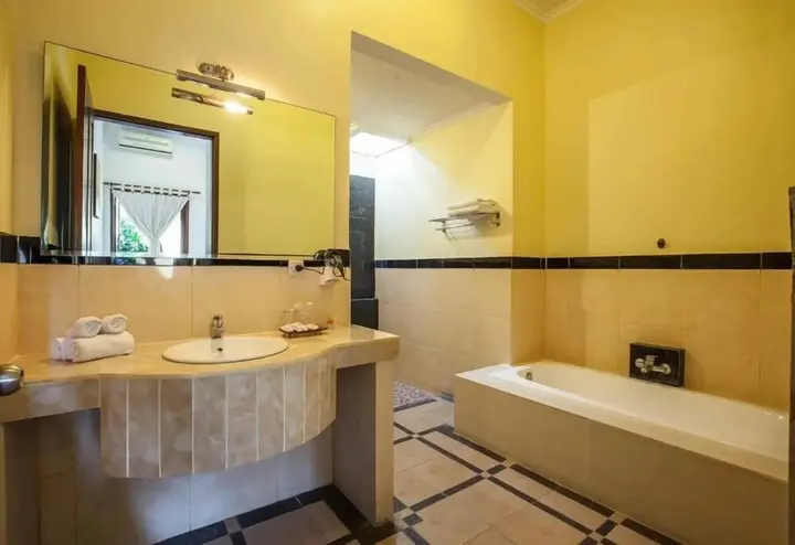 Кута: PB - Villa 1 - 3BR · 3-BR Private Pool Villa Walk to Seminyak Beach