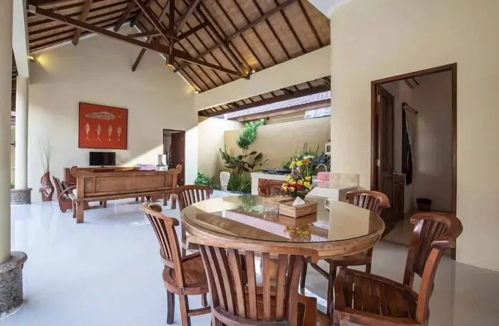 Кута: PB - Villa 1 - 3BR · 3-BR Private Pool Villa Walk to Seminyak Beach