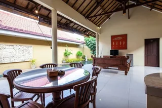 Кута: PB - Villa 1 - 3BR · 3-BR Private Pool Villa Walk to Seminyak Beach