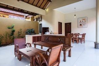 Кута: PB - Villa 3 - 3BR · 3-BR Private Pool Villa Walk to Seminyak Beach