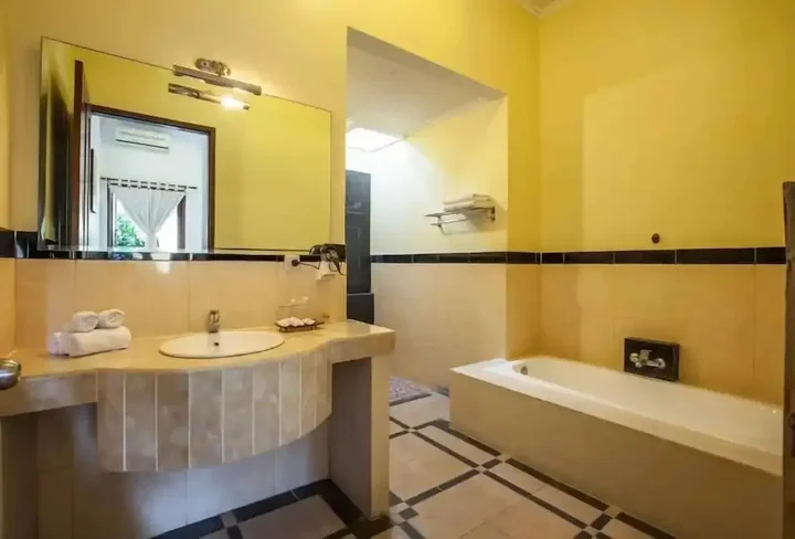 Кута: PB - Villa 3 - 3BR · 3-BR Private Pool Villa Walk to Seminyak Beach