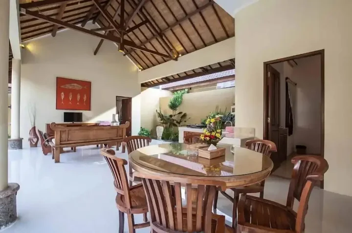Кута: PB - Villa 3 - 3BR · 3-BR Private Pool Villa Walk to Seminyak Beach