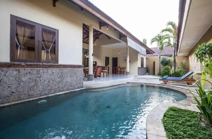 Кута: PB - Villa 3 - 3BR · 3-BR Private Pool Villa Walk to Seminyak Beach