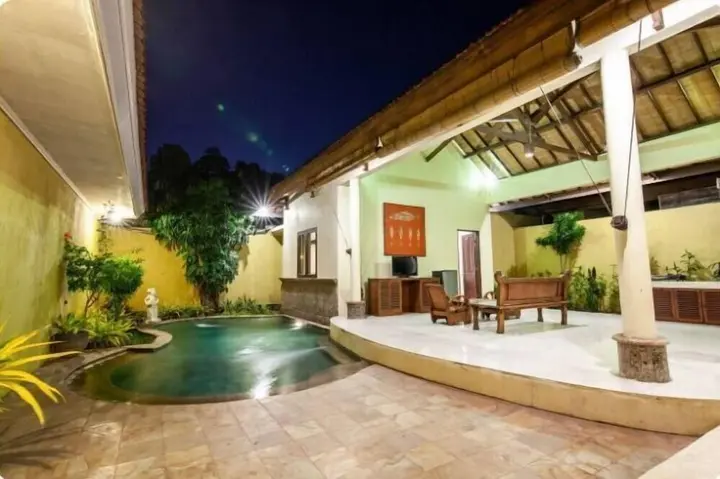 Кута: PB - 10BR · 10-BR Private Pool Villa Walk to Seminyak Beach