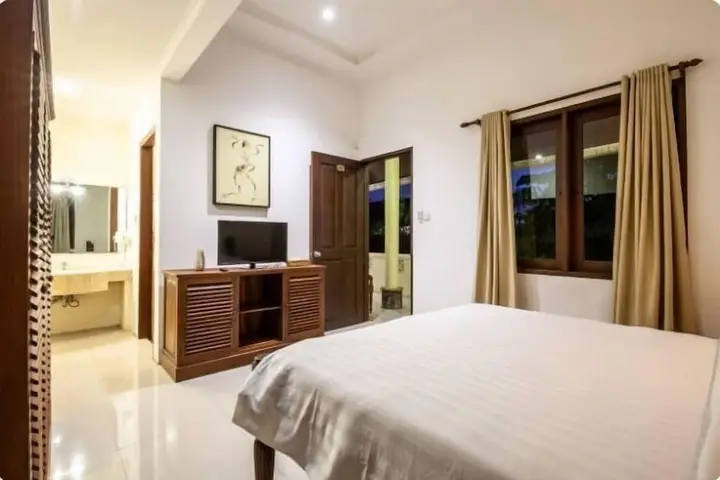 PB - 10BR · 10-BR Private Pool Villa Walk to Seminyak Beach — фото 3