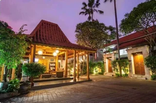 Кута: SMV -3BRPOL- JMPIRNG · 3BR Private Pool Walk to Beach and Shops Legian