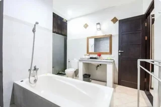 Кута: SMV . 6-BR · 6BR Pool Prime Area Walk to Beach N Shops Legian