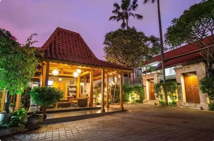 Кута: SMV . 4-BR · 4BR Pool Prime Area Walk To Beach N Shops Legian