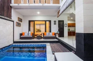 Кута: SMV . 4-BR · 4BR Pool Prime Area Walk To Beach N Shops Legian