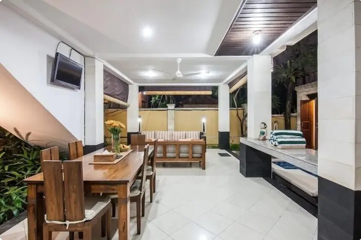 Кута: SMV . 8-BR · 8BR Pool Prime Area Walk to Beach N Shops Legian