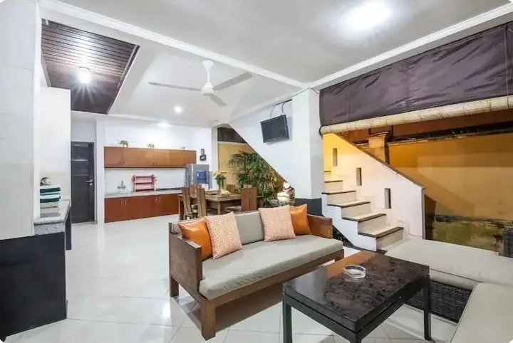 Кута: SMV . 8-BR · 8BR Pool Prime Area Walk to Beach N Shops Legian
