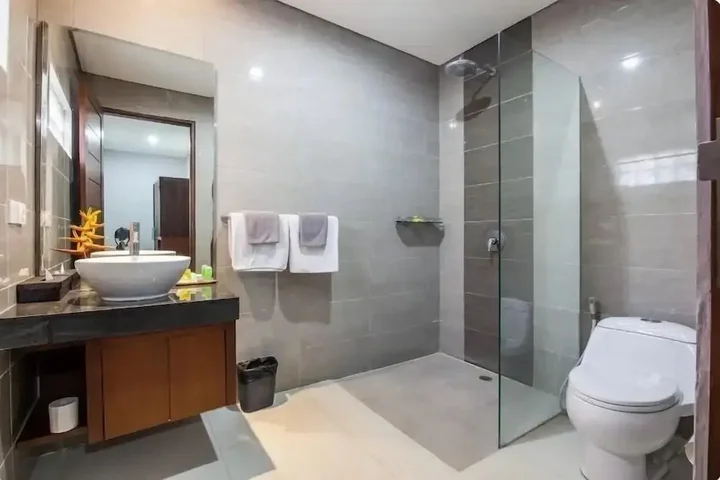 Кута: SMV - garden - 8-BR · 8BR Garden Villa Walk to Beach and Shops Legian