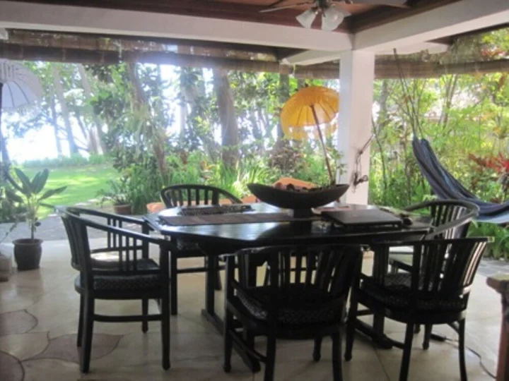 Тембок: Tejakula Ocean Beach House2bd2baacbreakfast