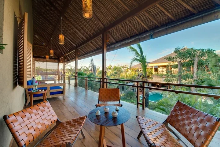 Кута: Villa 5 Br - 2 min Walk From Kudeta