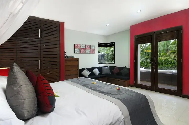 Luxury 3 Bed Villa With Private Pool Close to Echo Beach — фото 6