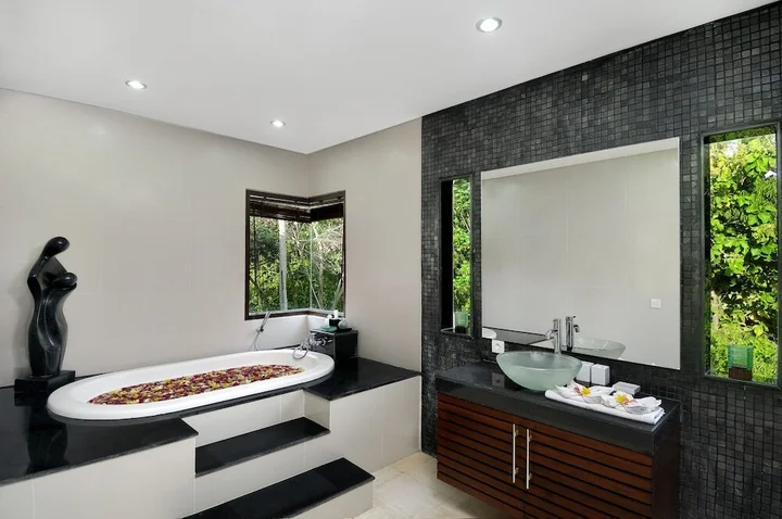 Переренан: Luxury 3 Bed Villa With Private Pool Close to Echo Beach