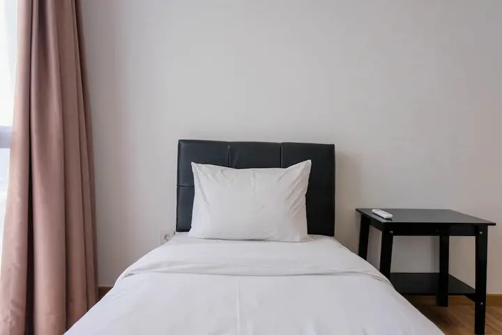 Legok: Luxurious and Elegant 2BR Apartment M-Town Signature