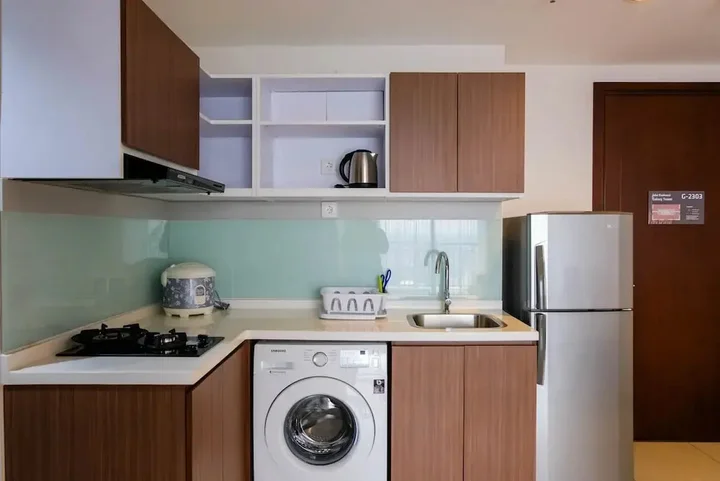 Legok: Luxurious and Elegant 2BR Apartment M-Town Signature