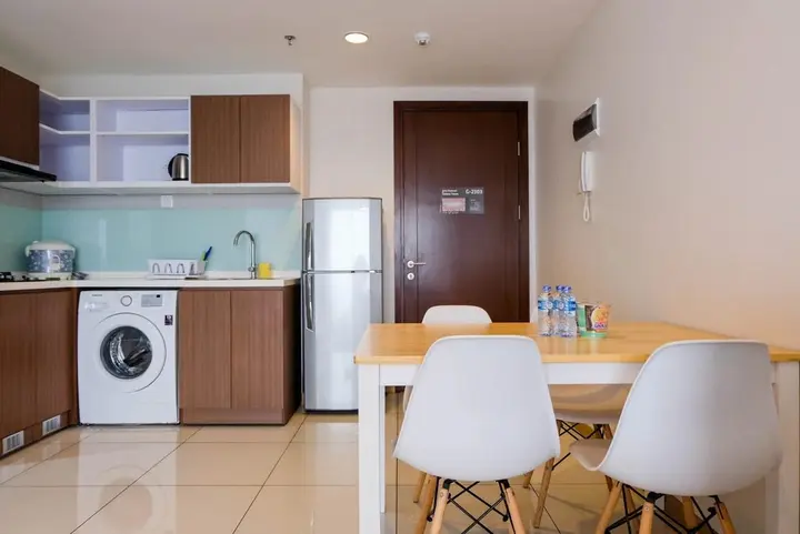 Legok: Luxurious and Elegant 2BR Apartment M-Town Signature
