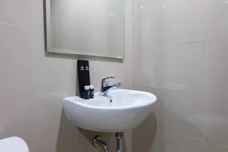 Legok: Luxurious and Elegant 2BR Apartment M-Town Signature