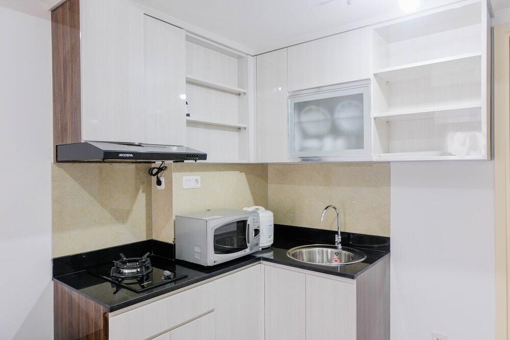 Legok: Elegant and Convenient 2BR Apartment M-Town Residence