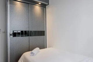 Legok: Modern Stylish And Spacious 2br M-Town Signature Apartment