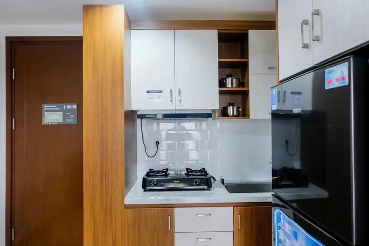 Legok: Cozy and Graceful 1BR Apartment at M-Town Signature