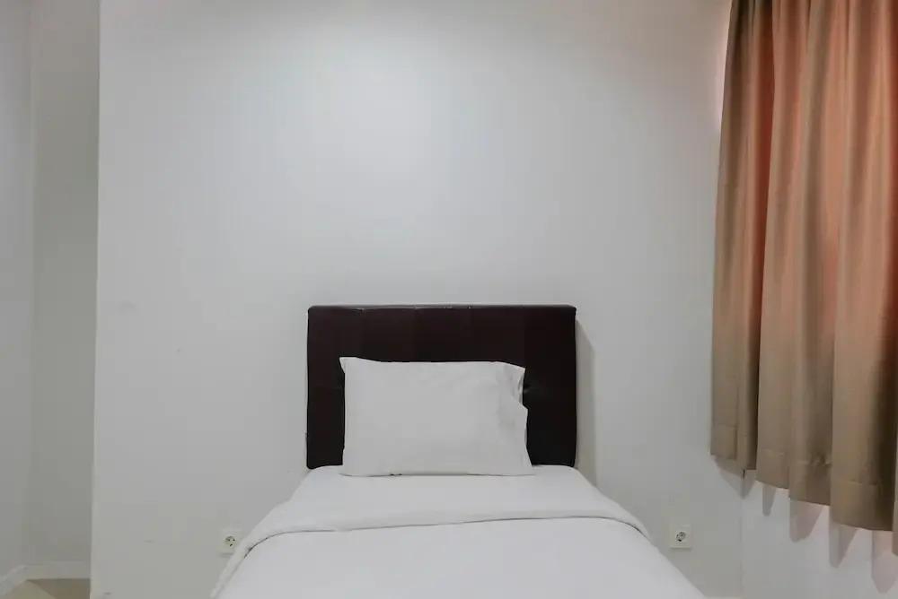 Luxurious and Comfy 2BR Paddington Heights Alam Sutera Apartment — фото 4