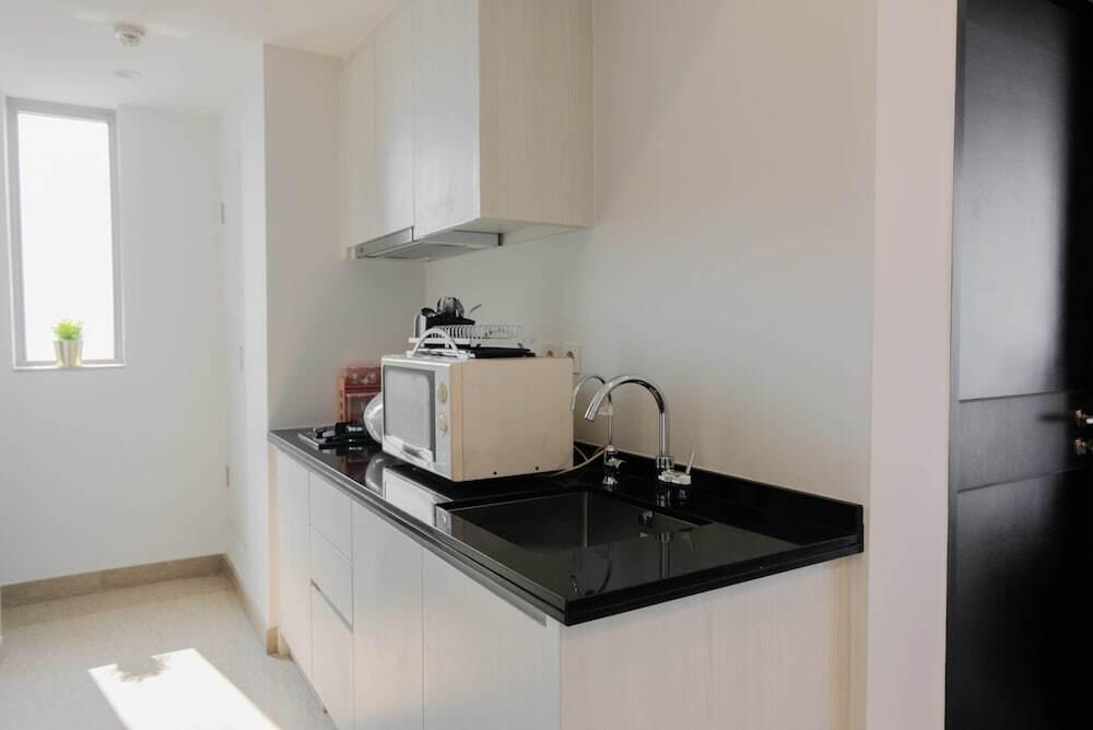 Legok: Comfy and Elegant 1BR Branz BSD Apartment