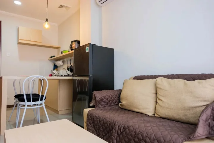 Legok: Warm and Relax 1BR at Asatti Garden House Apartment