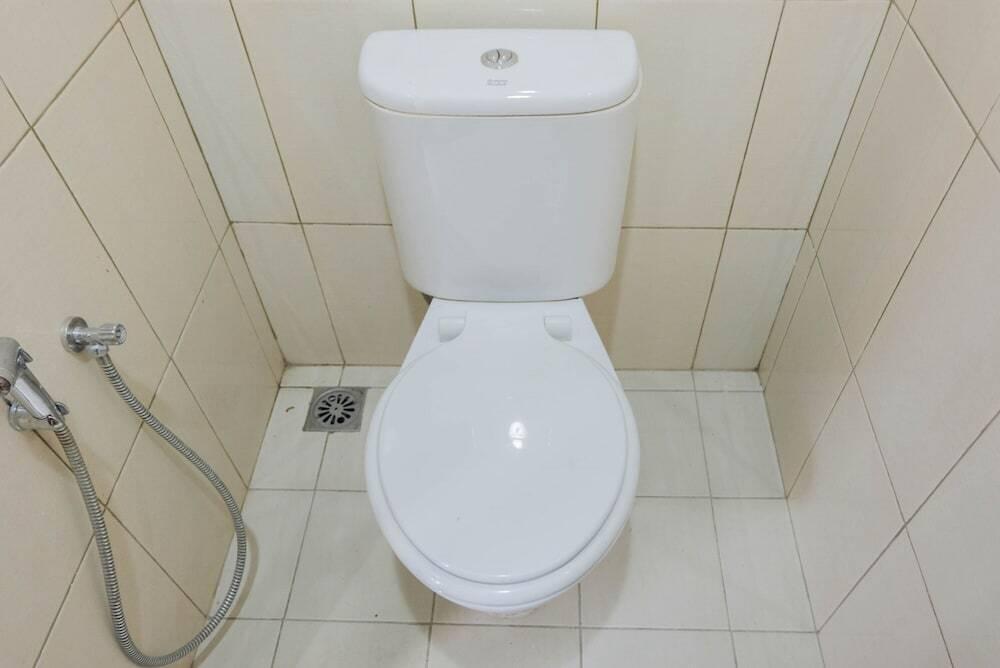 Legok: Pool View 3BR Apartment at Asatti BSD City