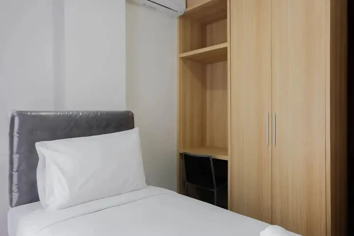Legok: Pool View 3BR Apartment at Asatti BSD City