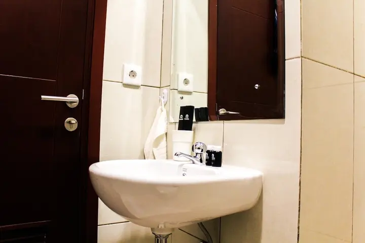 Legok: Fully Furnished 1br at Asatti Apartment