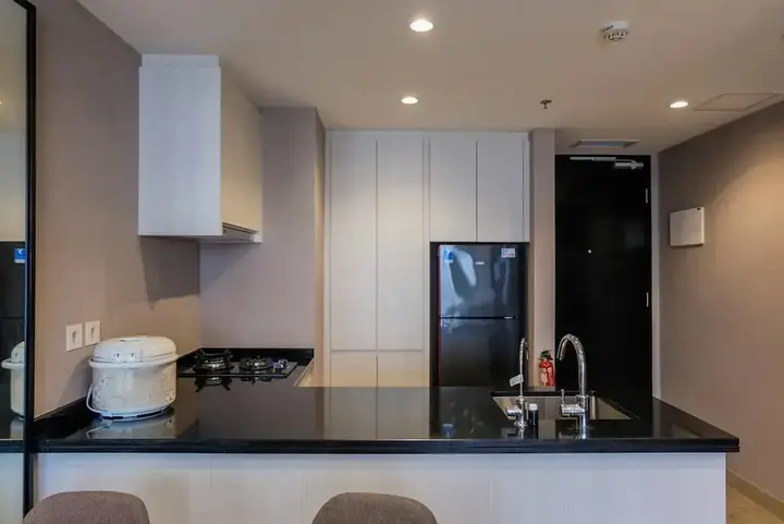 Legok: Fully Furnished 1BR at The Branz BSD Apartment