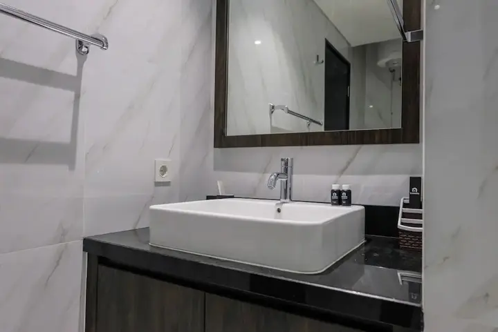Legok: Fully Furnished 1BR at The Branz BSD Apartment
