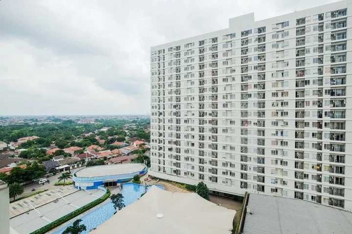 Депок: 2br Apartment at Cinere Bellevue with Access To Mall