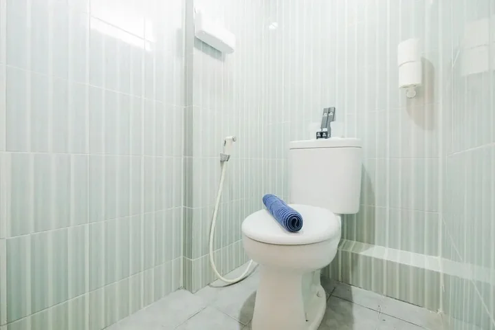 Депок: Spacious and Comfortable 2BR Cinere Resort Apartment