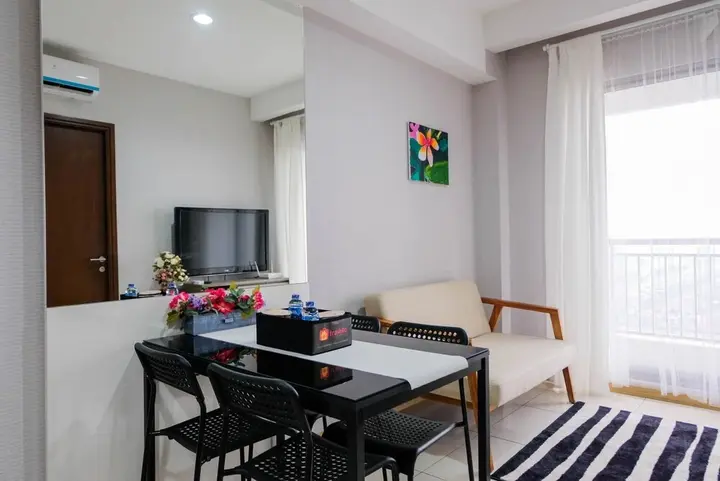 Legok: Exclusive 1BR at Serpong Midtown Signature Apartment