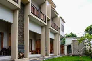 Сенджиги: OYO 992 Semilir Senggigi Inn
