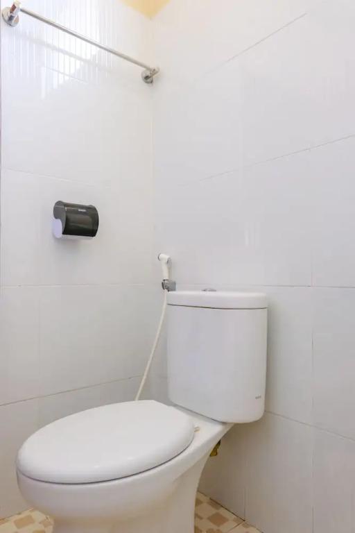 Сенджиги: OYO 992 Semilir Senggigi Inn